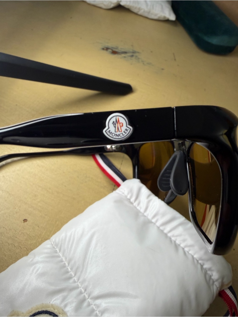 Moncler Black Oversized Sunglasses - Picture 6 of 9